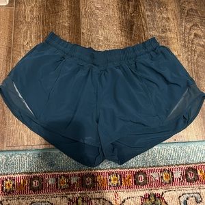 Teal Lululemon hottie hot shorts 2.5”